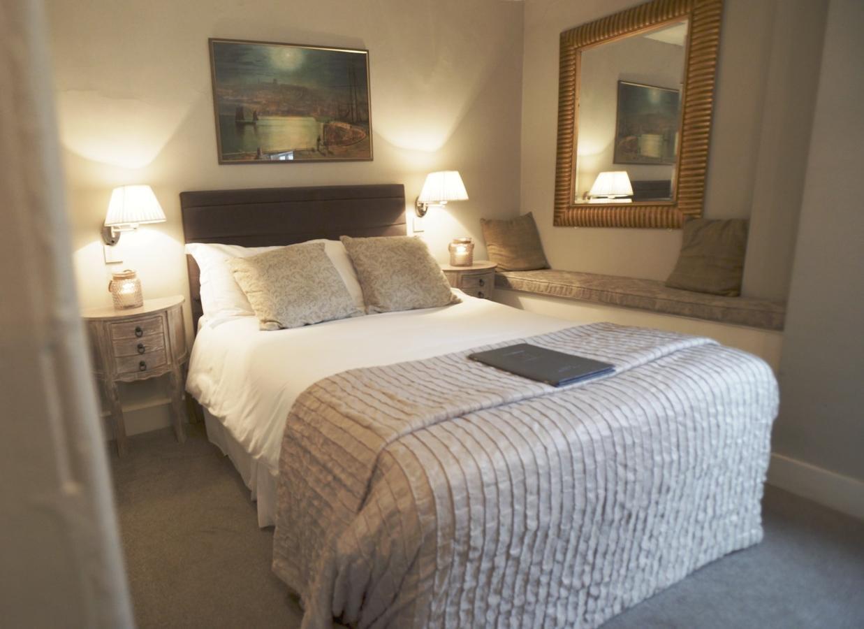 Hotel White Horse & Griffin Whitby Esterno foto