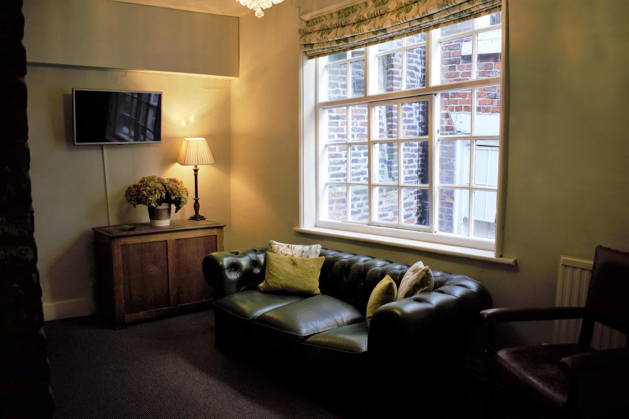Hotel White Horse & Griffin Whitby Esterno foto