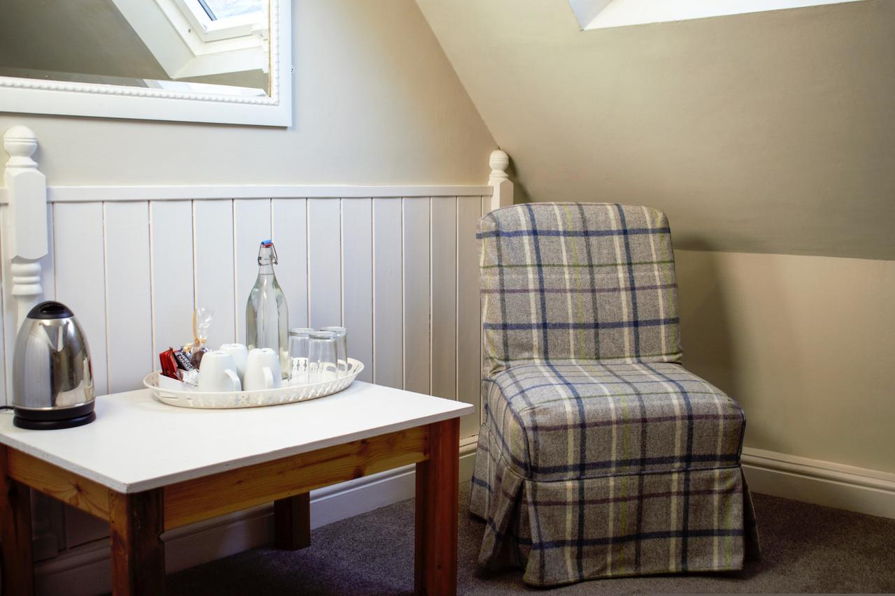 Hotel White Horse & Griffin Whitby Esterno foto