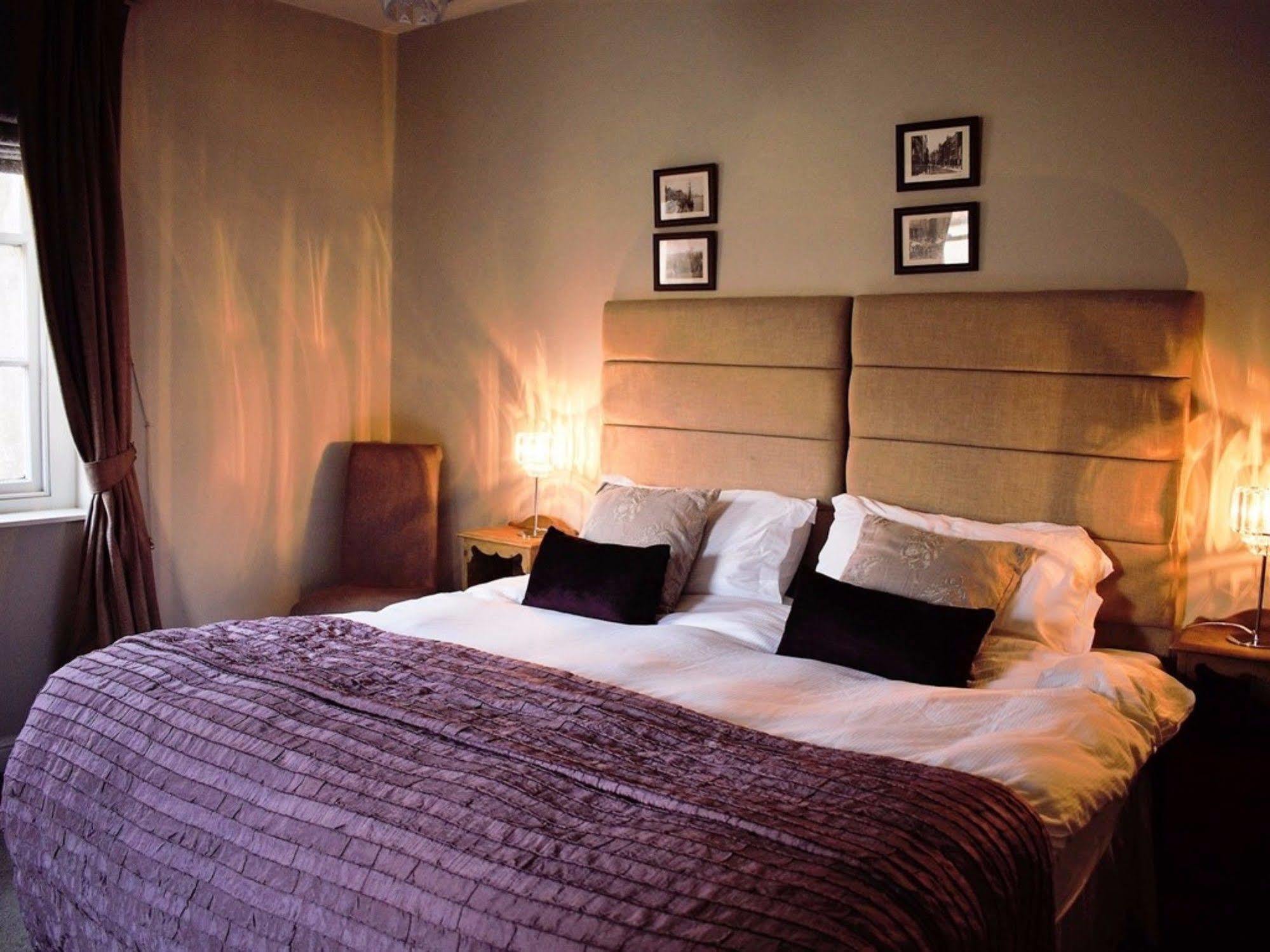 Hotel White Horse & Griffin Whitby Esterno foto