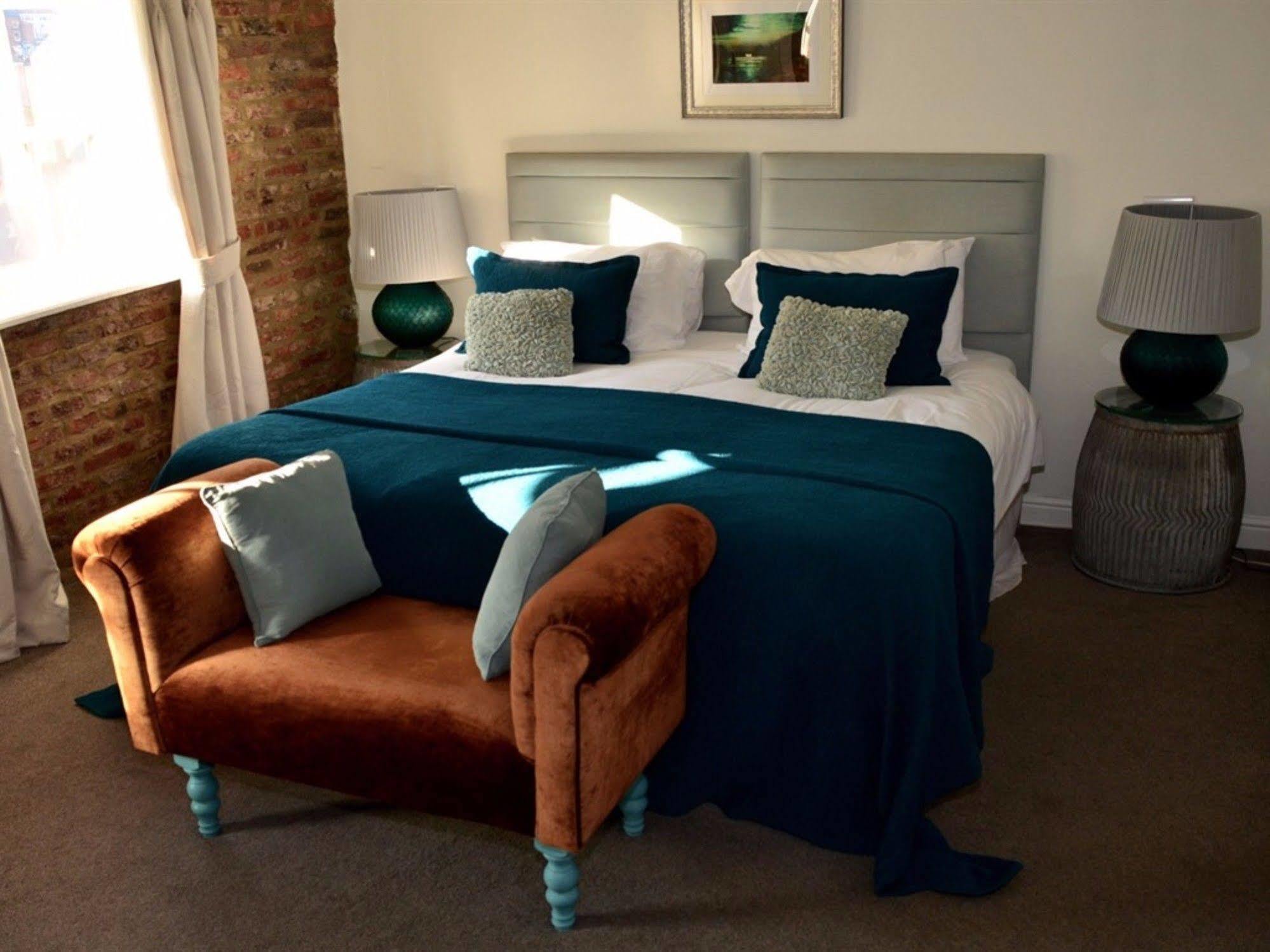 Hotel White Horse & Griffin Whitby Esterno foto